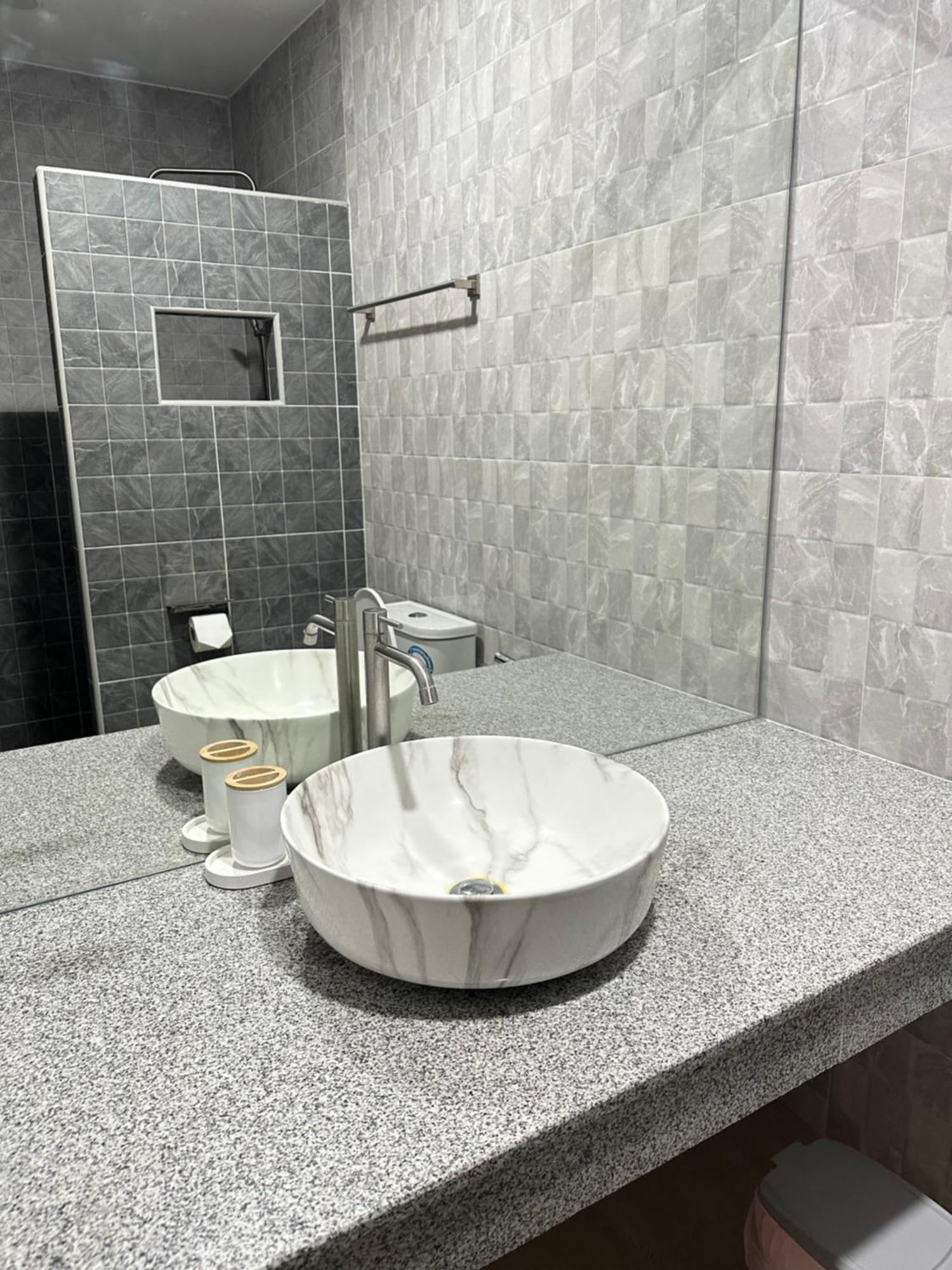 Kata Noi Place Luaran gambar